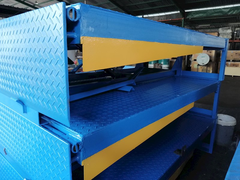 ASCOTT Hydraulic Dock Leveler