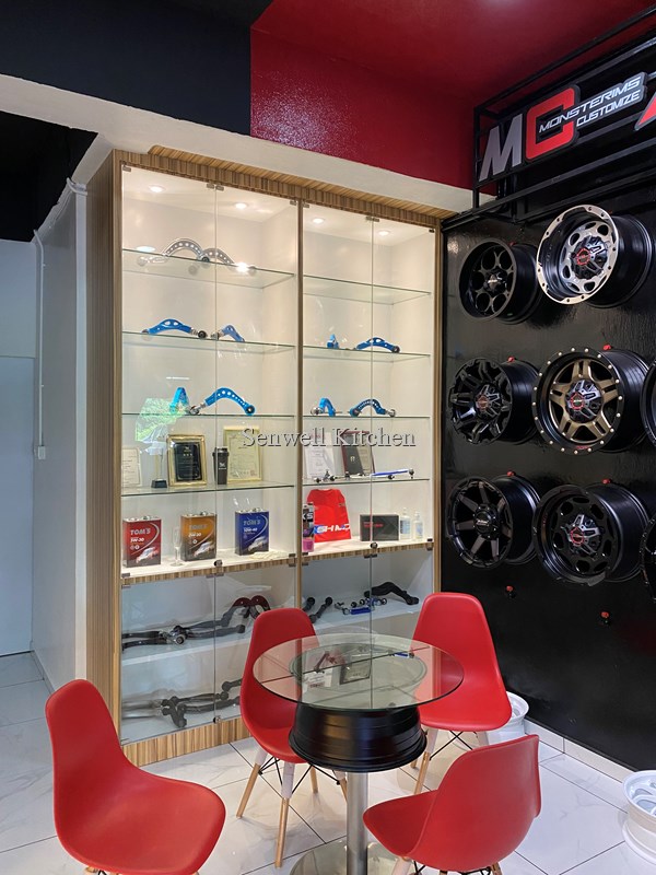 Display Cabinet Design & Build