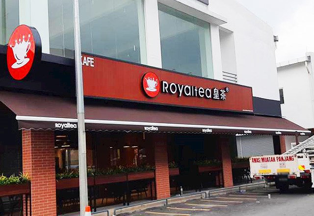 Motorised Retractable Awning