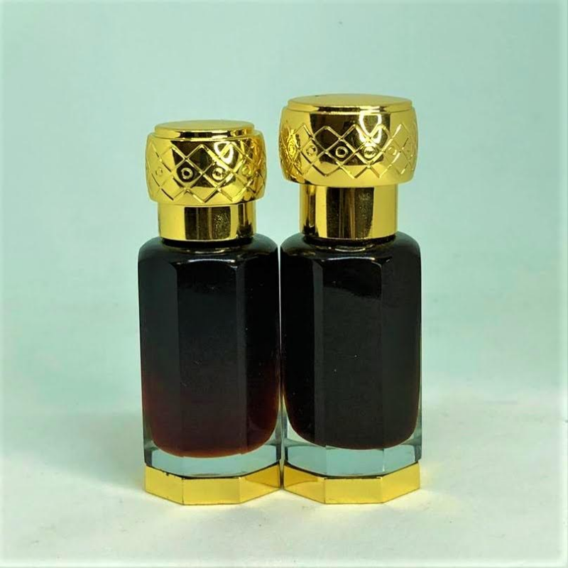 Smoky Types of Pure Essential Agarwood Oud oil from Malaysia